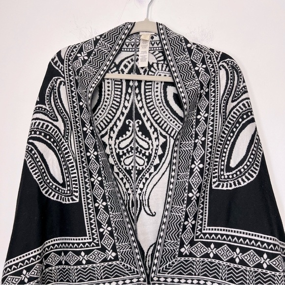 Chico's Jacquard Cocoon Chic Black & White Large Print Shawl Cardigan Jacket S/M - Picture 5 of 11